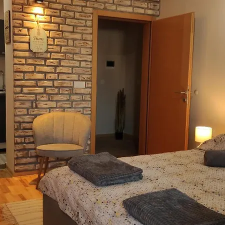 Iris 1 Apartment Nis