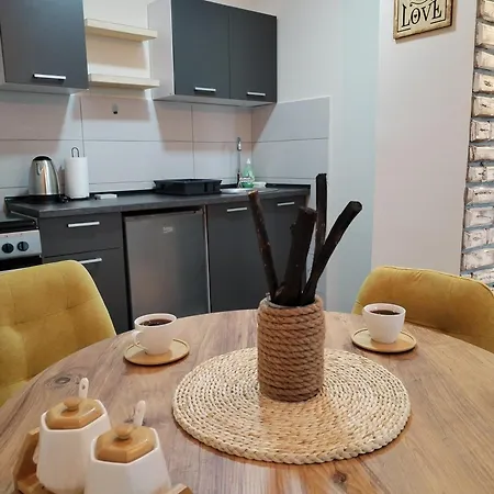 Apartment Iris 1 *